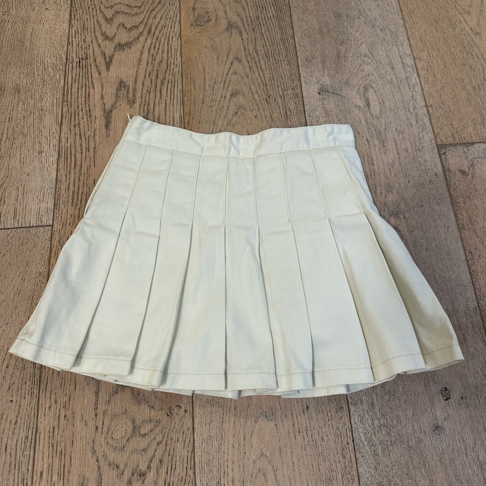 Brandy Melville Cream Pleated Skater Mini Skirt